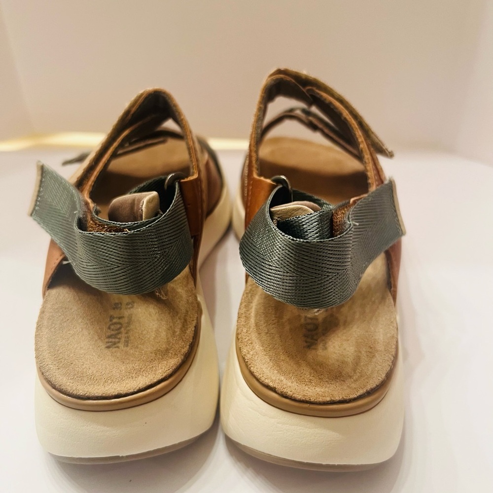NEW NAOT women's odyssey sandal in arizona tan/latte brown/soft ivory sz 8/39 - Picture 4 of 5